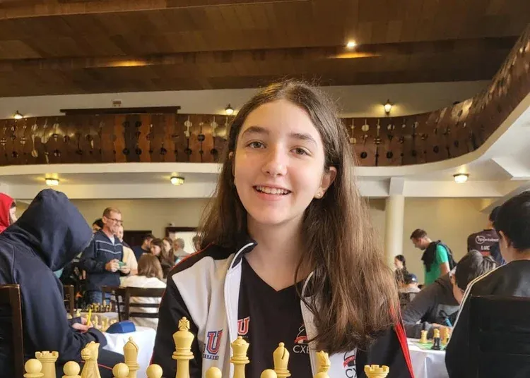 Paola de Oliveira Cunha